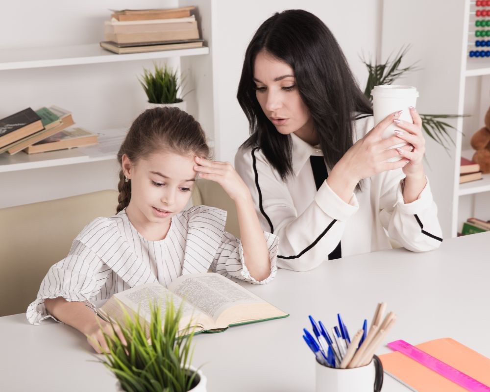 Trẻ học tiếng Anh sớm giúp con làm quen tiếng Anh tự nhiên hơn