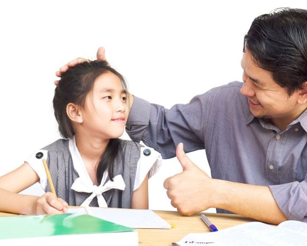 Ba mẹ tham khảo một ngày tạo môi trường tiếng Anh cho trẻ tại nhà