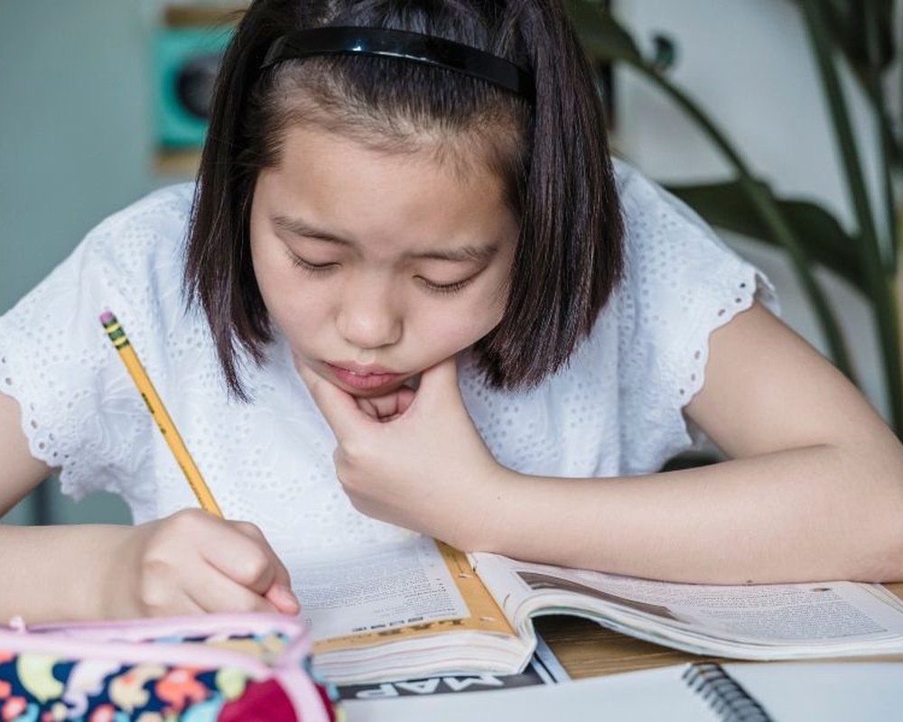 4 Tiêu chí chọn web luyện đề online chất lượng cho sĩ tử